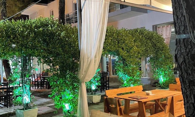 Velipoje Hotel | Hotel Bar Restorant MANI