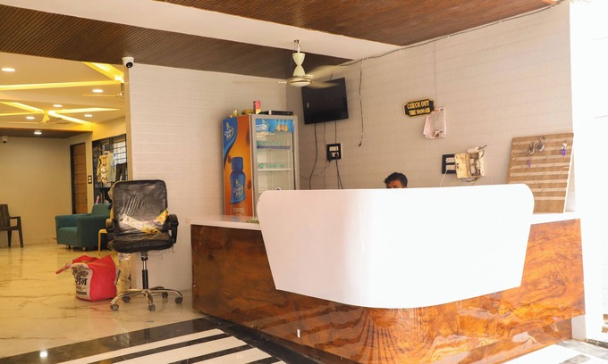 Omkareshwar Hotel | Hotel Bholenath