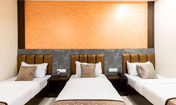 Kismat Nagar Hotel | Hotel BKC Anex Near Bandra Kurla Complex