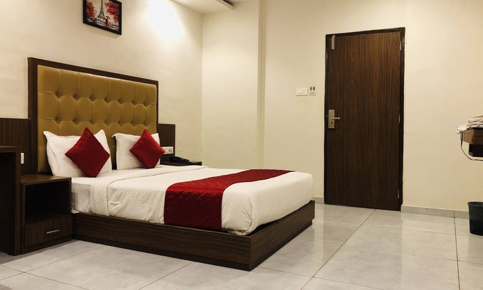 Bandra Kurla complex Hotel | Hotel BKC Garden