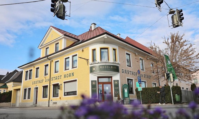 Horn Hotel | Hotel Blie, Bed & Breakfast, Self Check-in