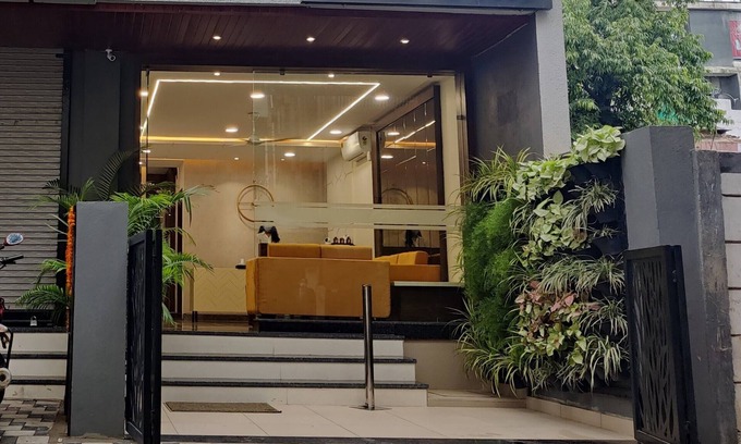 Indore Hotel | Hotel Blue Bells