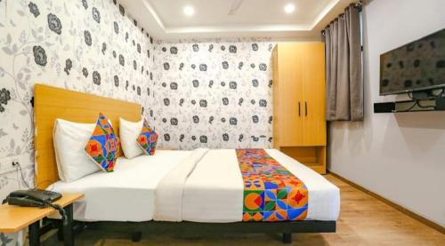 Delhi Hotel | Hotel BluSky GaganVihar
