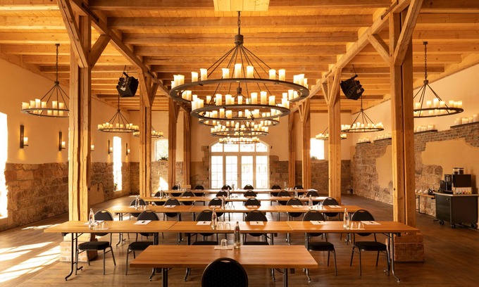 Landau Hotel | Hotel Brunnenhaus Schloss Landau