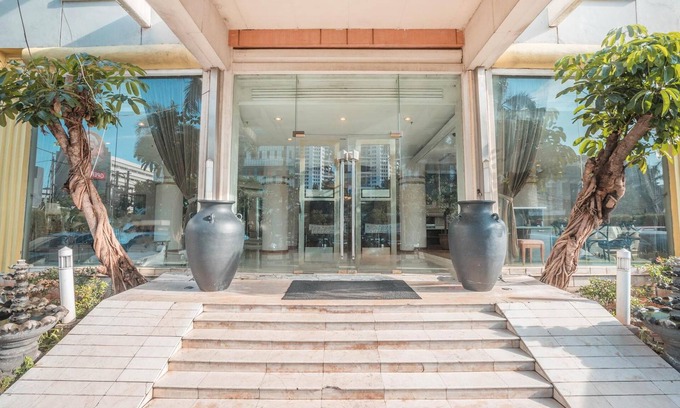 Tanjung Duren Utara Hotel | Hotel Bulevar Tanjung Duren Jakarta