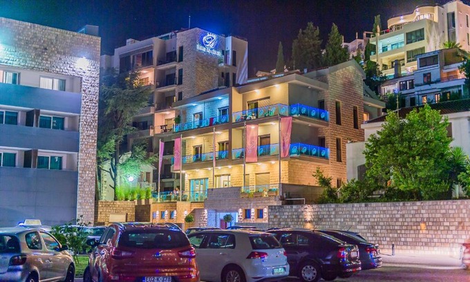 Gospostina Hotel | Hotel Butua Residence