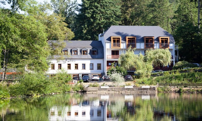Manderscheid Hotel | Hotel-Café-Restaurant Heidsmühle