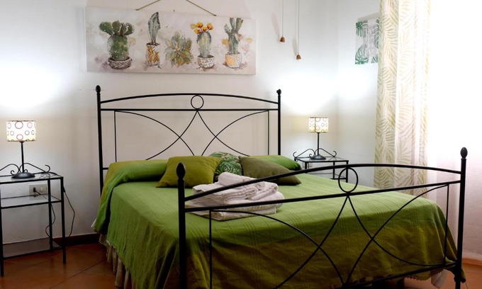 Carloforte Hotel | Hotel California