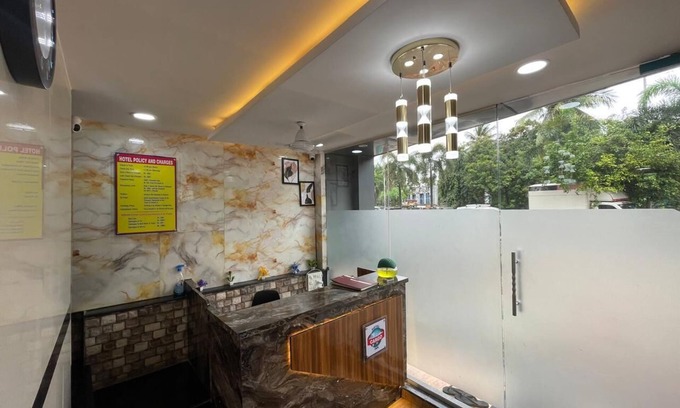 J B Nagar Hotel | Hotel Cargo inn