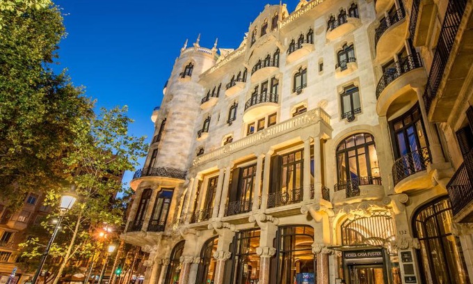 la Vila de Gracia Hotel | Hotel Casa Fuster G.L Monumento