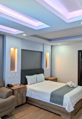 Barrio Las Playitas Hotel | Hotel Cayuga