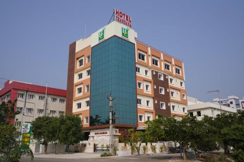 Bhimunipatnam Hotel | Hotel Chandana Square