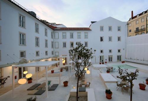 Santa Maria Maior Hotel | Hotel Convento do Salvador