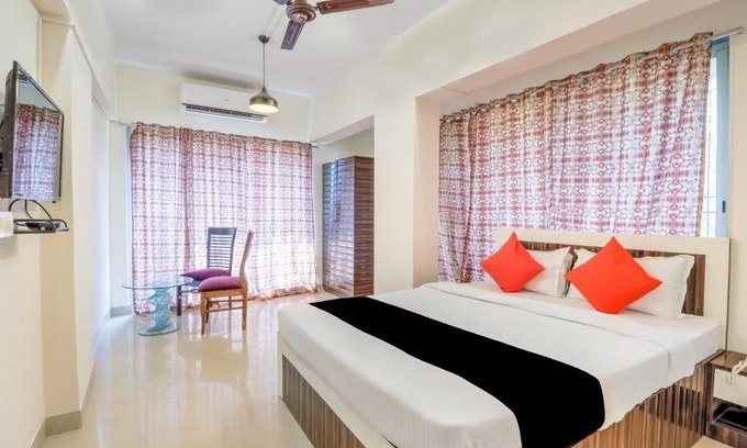 Kurla West Hotel | Hotel Crystal Inn