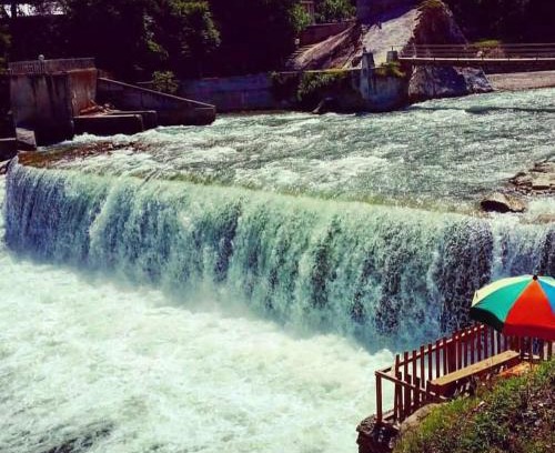 Athmuqam Hotel | Hotel Dee waterfall view kutten