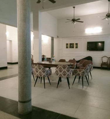 Jhusi Hotel | Hotel DR Inn