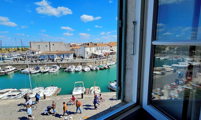 Saint-Martin-de-Re Hotel | Hotel Du Port