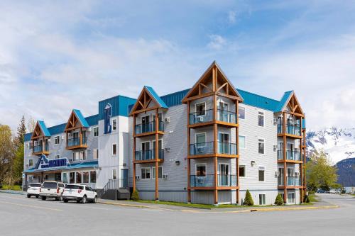 Seward Hotel | Hotel Edgewater