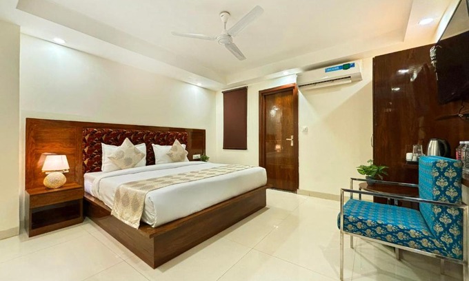 Mahipalpur Extension Hotel | Hotel Emblem Suites- Near Delhi Airport