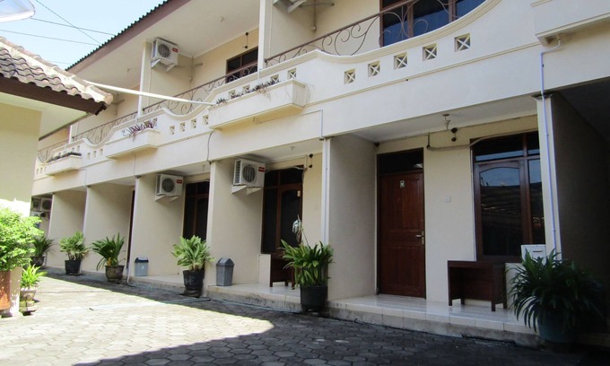 Kretek Hotel | Hotel Family Syariah 1