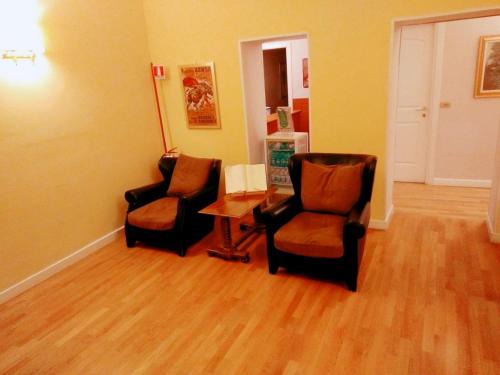 Rione XVIII Castro Pretorio Hotel | Hotel Fenicia
