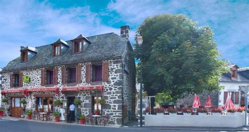 Saint-Martin-sous-Vigouroux Hotel | Hotel De La Poste