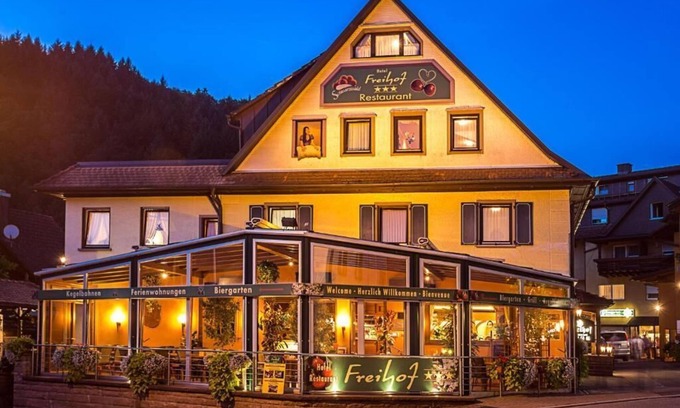 Oberharmersbach Hotel | Hotel Freihof