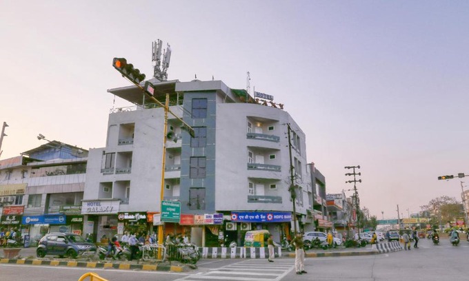 Indore Hotel | Hotel Galaxy