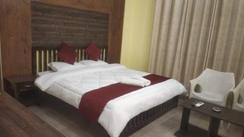 Sirala Hotel | Hotel Ganga Vista