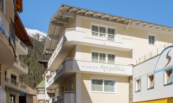 Ischgl Bed & Breakfast | Hotel Garni Angelika