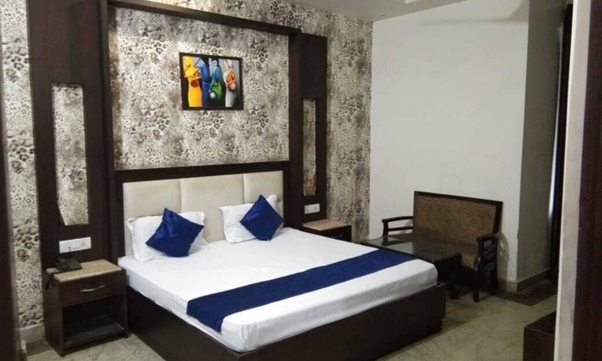 Karnal Hotel | Hotel Globe