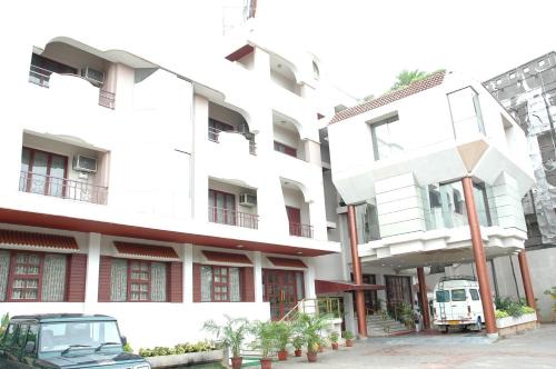 Thanjavur Hotel | Hotel Gnanam