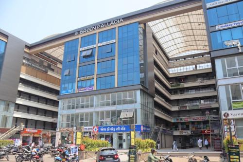 Surat Hotel | Hotel Gold Palace Inn