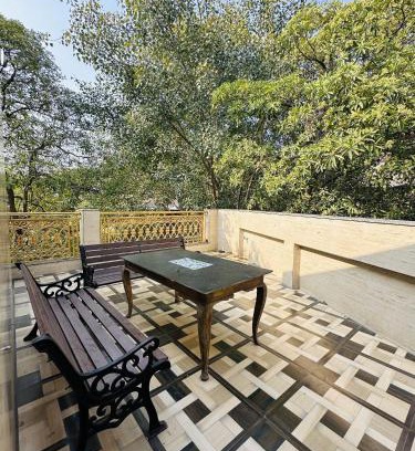South Extension Hotel | Hotel Golden - Premiums Rooms in South Extension