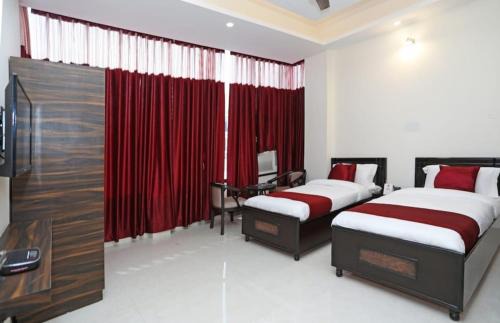 Ballabgarh Hotel | hotel green