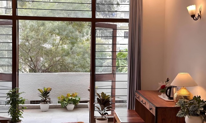 Hauz Khas Hotel | HOTEL GROVE RESIDENCY