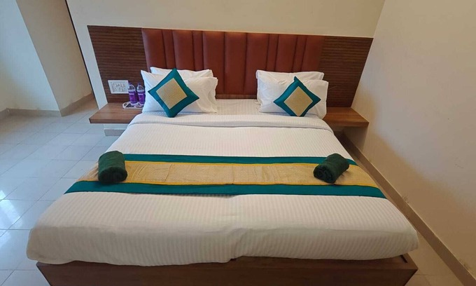 Triplicane Hotel | Hotel GT Galaxy