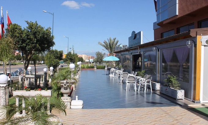 Beni Mellal Hotel | Hotel Hadaik Ain Asserdoune