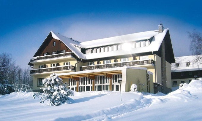 Schoeneck Hotel | Hotel Haus am Ahorn