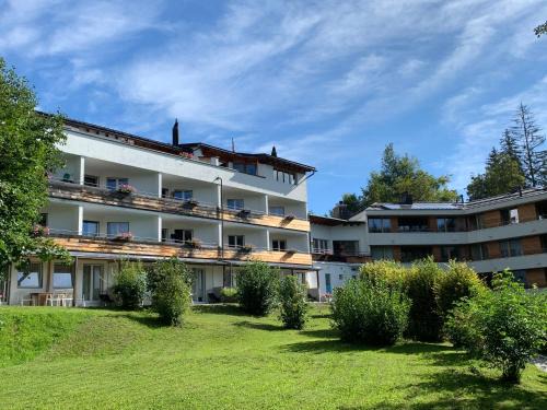 Waldhaus Flims Apartment | Hotel Haus am Waldrand