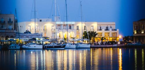 Ermoupoli Hotel | Hotel Hermes