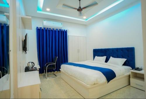 Haldwani Hotel | Hotel Hinex