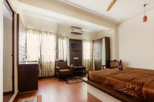 Gopalbari Hotel | Hotel Holiday Home