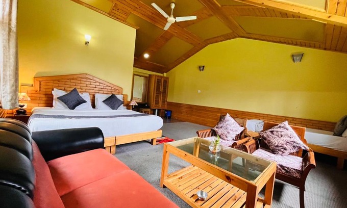 Vashist Hotel | Hotel Hollywood, Manali
