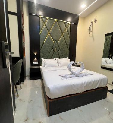 Vile Parle House | Hotel Horizon