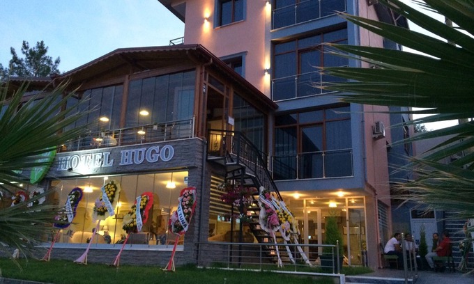 Altinoluk Hotel | Hotel Hugo