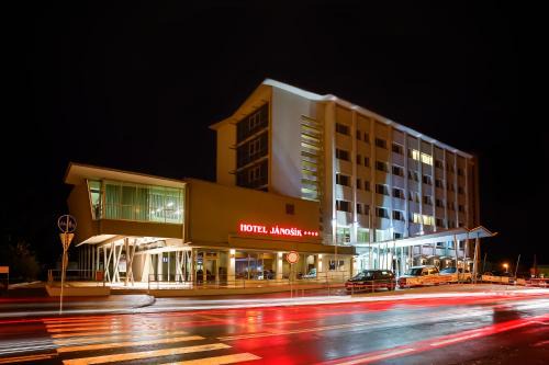 Liptovsky Mikulas Hotel | Hotel Janosik