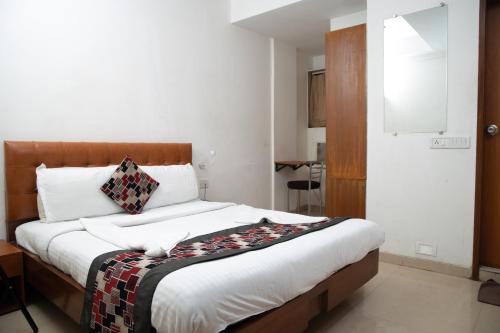 Vile Parle East Hotel | Hotel Jayshree By Anantaay Hotels Near Domestic Airport