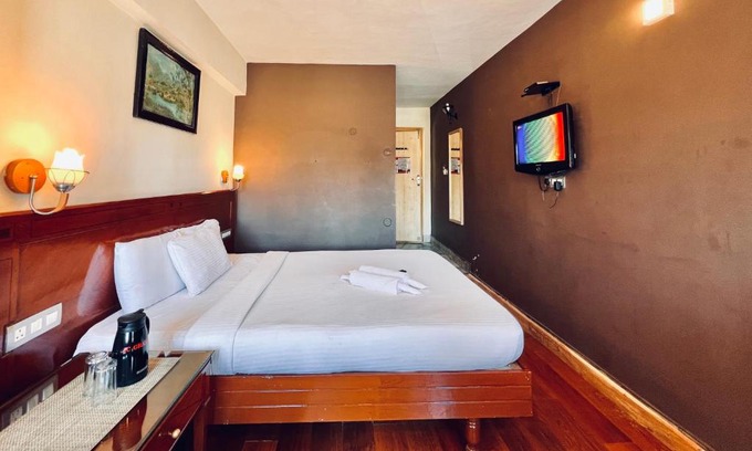 Kodaikanal Hostel | Hotel Jc Grand