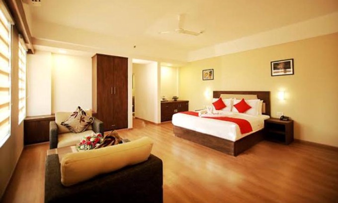 Kalady Hotel | Hotel kadambari